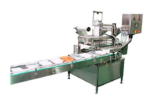 Automatic PAO-Q Line of machines performs membrane cutting and sealing from the roll
