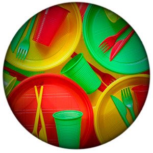 В России предложили ограничить оборот, а в последствии отказаться от пластиковой посуды