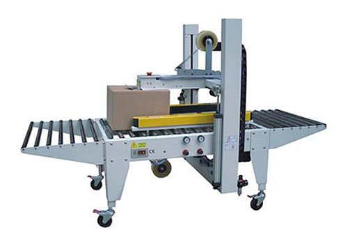 Автоматическое устройство для запечатывания коробок EPE-50 с транспортером